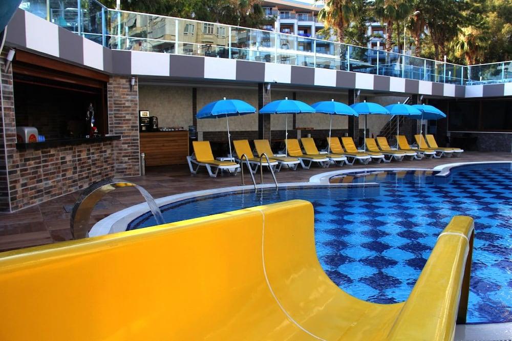Merlin Beach Park Hotel Tosmur Екстериор снимка