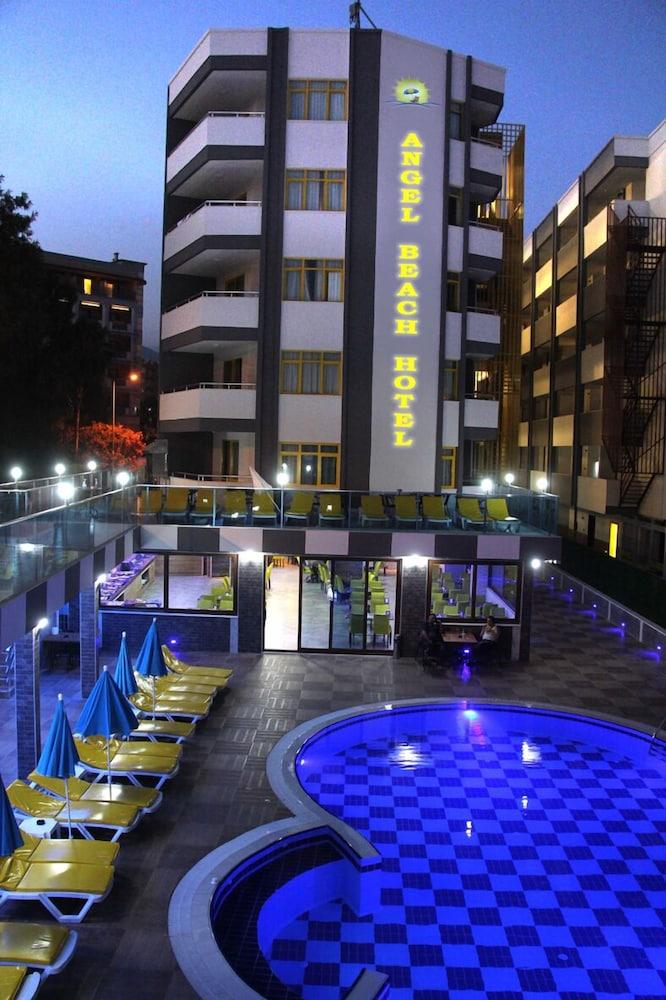 Merlin Beach Park Hotel Tosmur Екстериор снимка